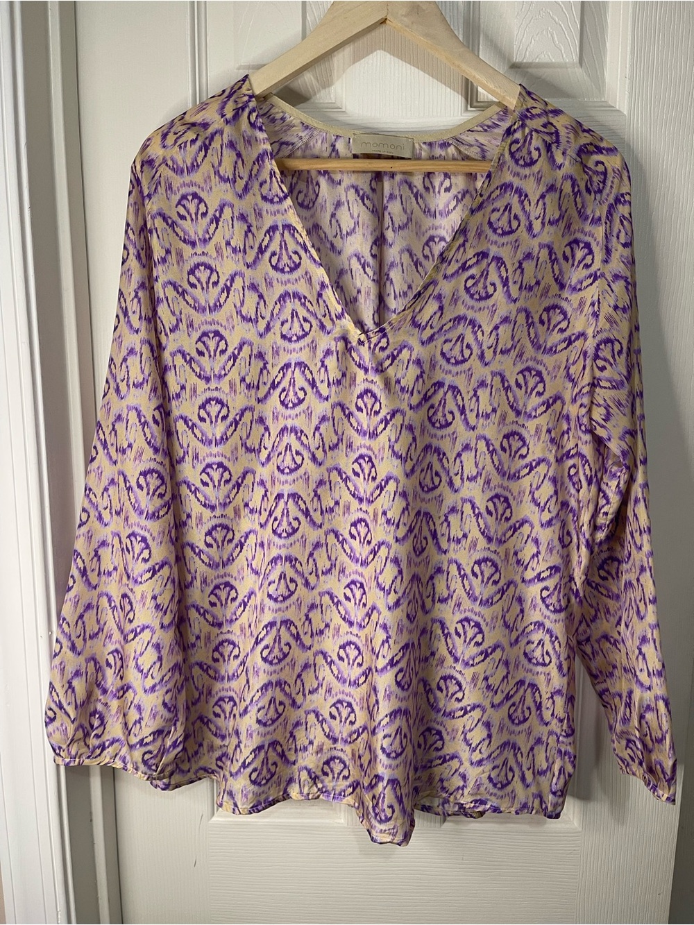 Momoni Made in Italy Ikat Paisley Print Pink Purple 100% Silk Blouse size 44